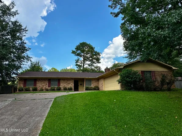 1301 Beverly Dr, Clinton, MS 39056