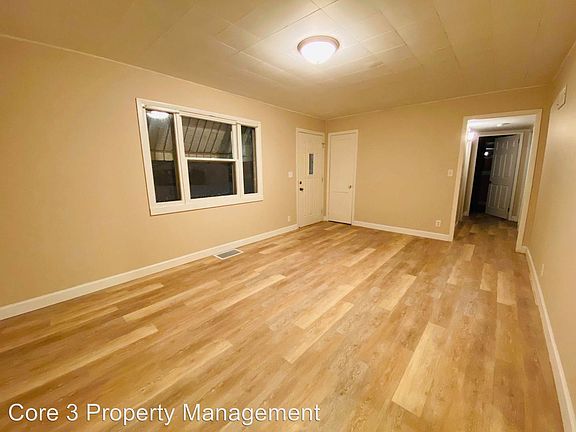 2nd image of 4012 N Twelve Oaks Dr