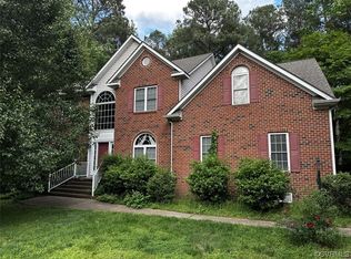 869 Club Ridge Ct, Chester, VA 23836