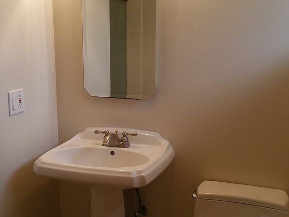 5th image of 2401 Princeton Dr