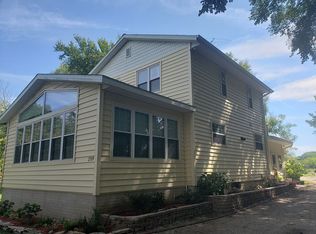 2319 N Carolina Ave, Mason City, IA 50401