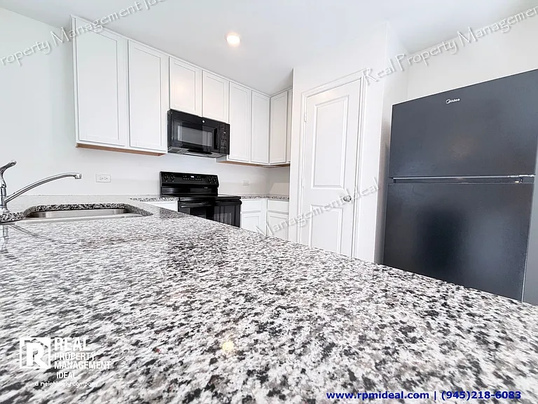 1717 Round House Ln — Photo 9