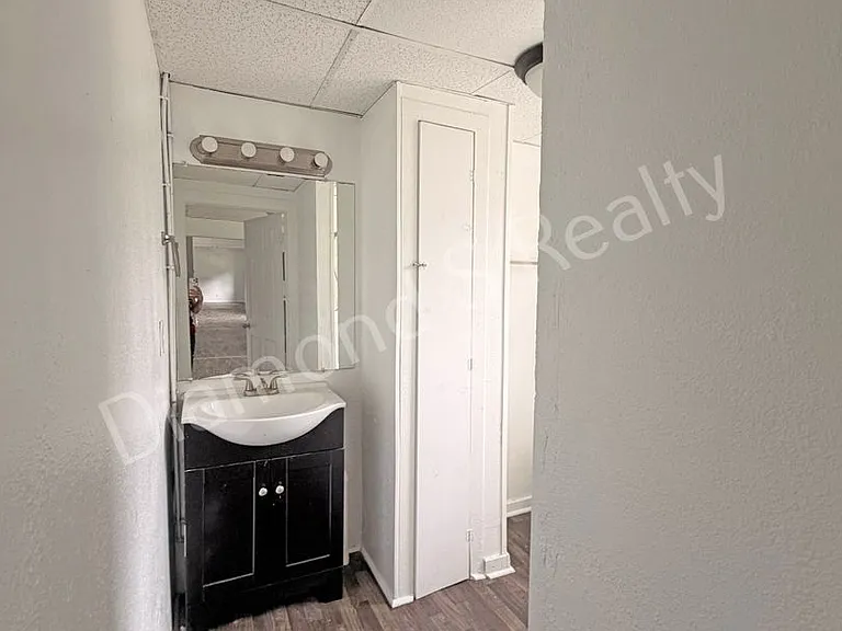 856 S Nettleton Ave — Photo 20