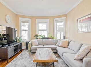 19 Rindgefield St FLOOR 2, Cambridge, MA 02140