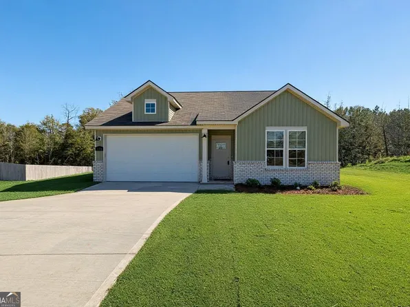 110 Golden Ingot Ct, Perry, GA 31069