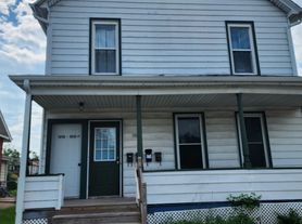 1008 Rhomberg Avenue - 1010-2