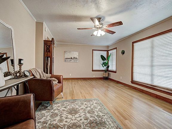 5th image of 1201 Ramona Dr