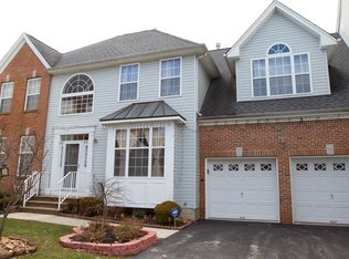 605 Daisy Ct, North Brunswick, NJ 08902