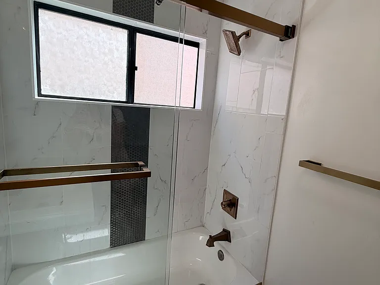 1609 Veteran Ave #3 — Photo 12