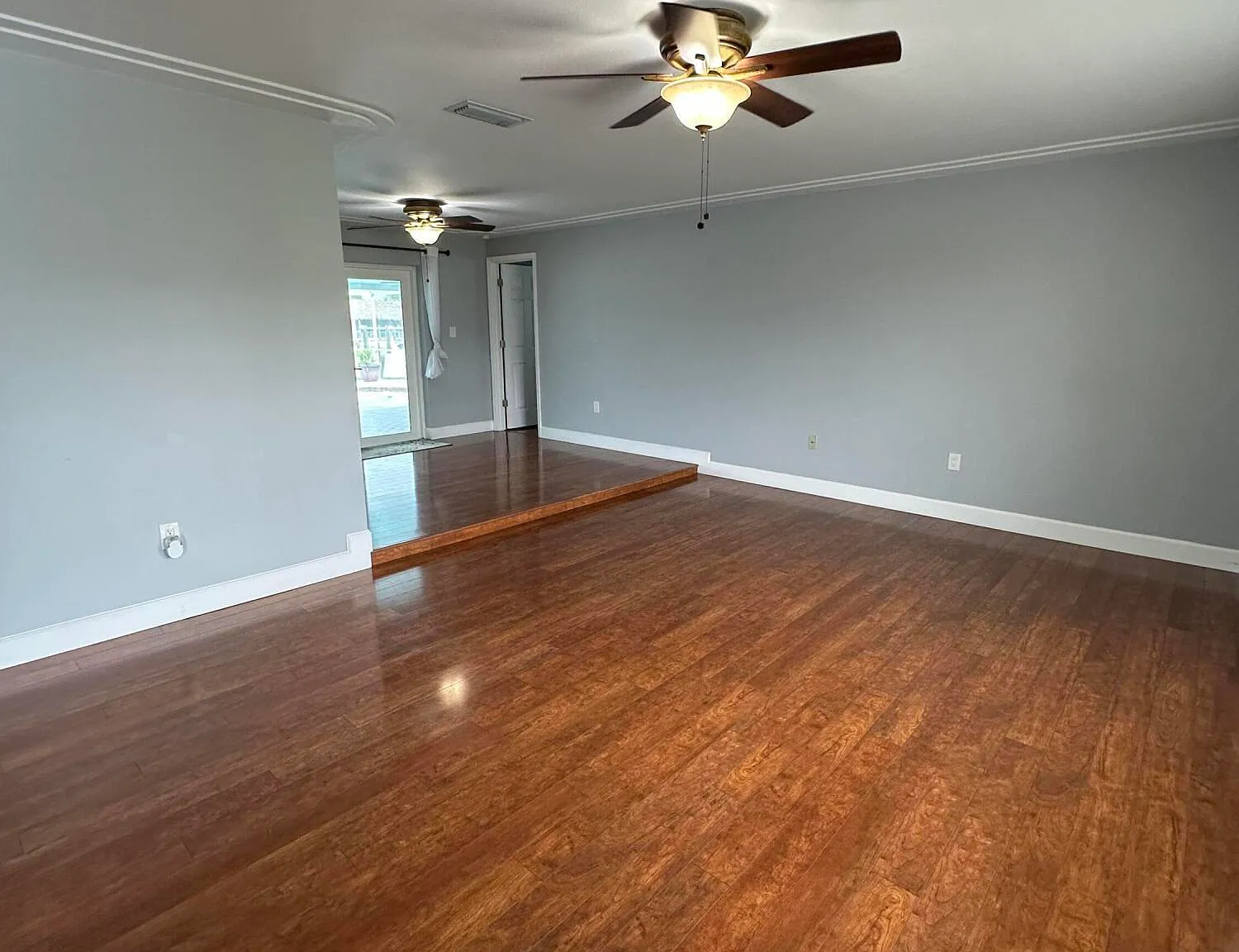 4 bed, 2.0 bath, 1759 sqft, $2,995 — Photo 4