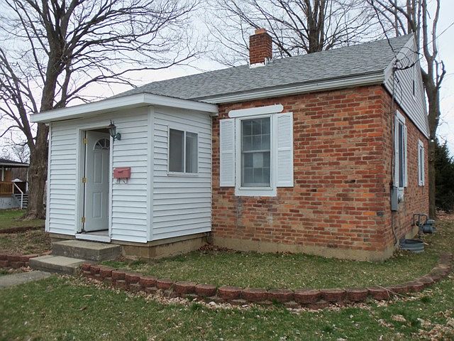 1st image of 98 Depot St