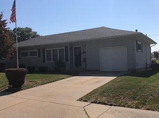 2040 Jackson St, Quincy, IL 62301