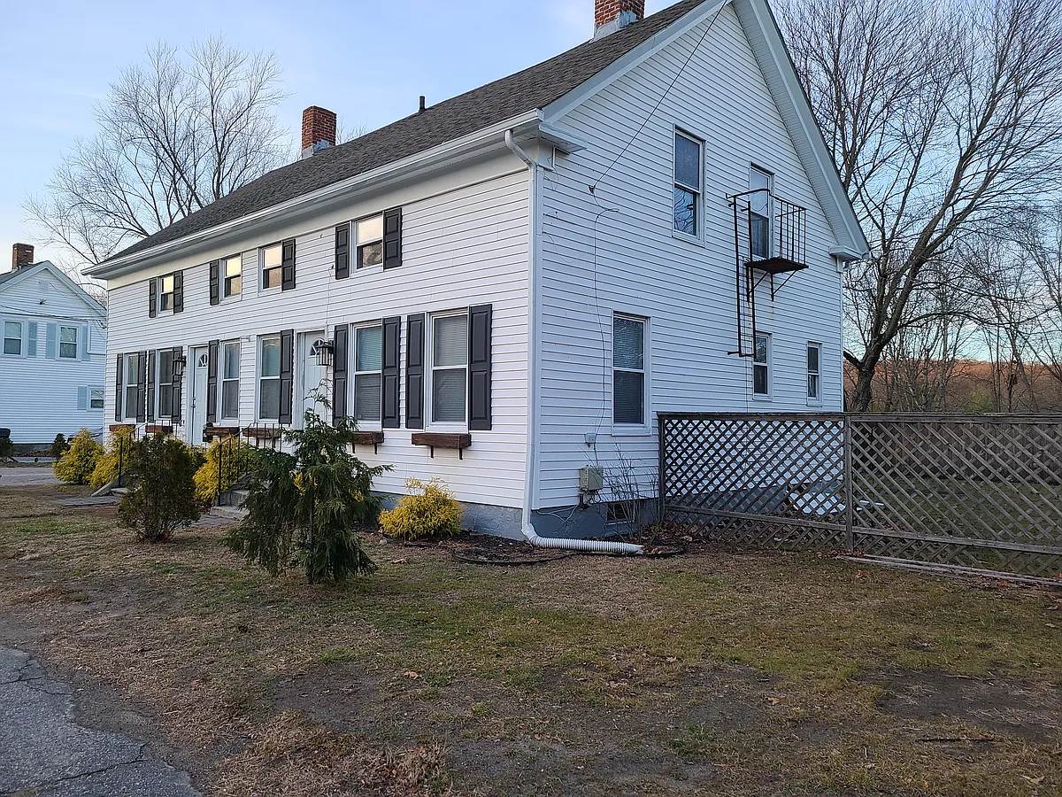 Building Photo - 246 Providence St #246