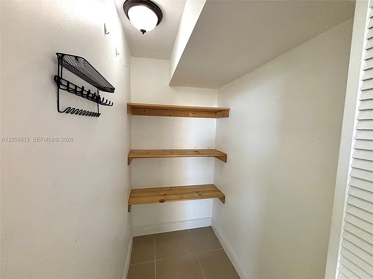 2935 NE 163rd St #5P — Photo 18