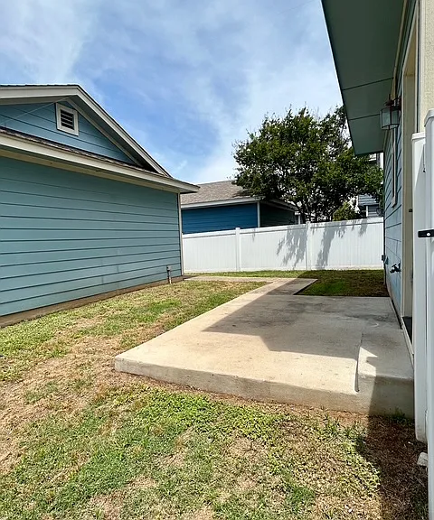 1702 Sandhills Dr — Photo 26