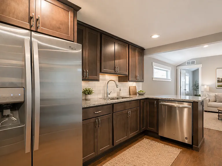 614 4th St NW #2 — Photo 3