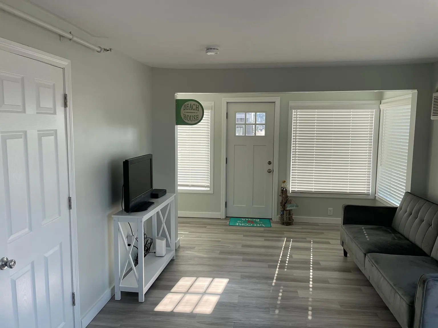 449 Ocean Blvd — Photo 3