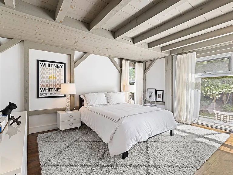 7 Rolling Wood Ln — Photo 19