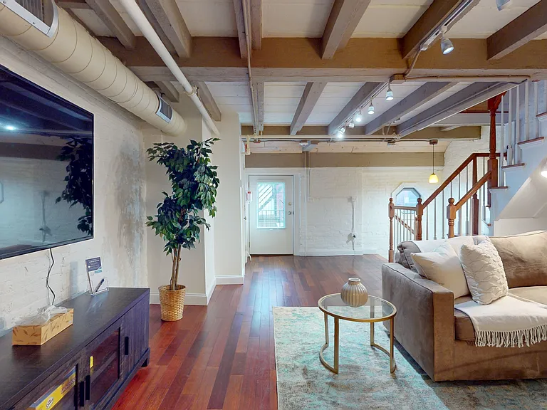13 Union St #4 — Photo 12