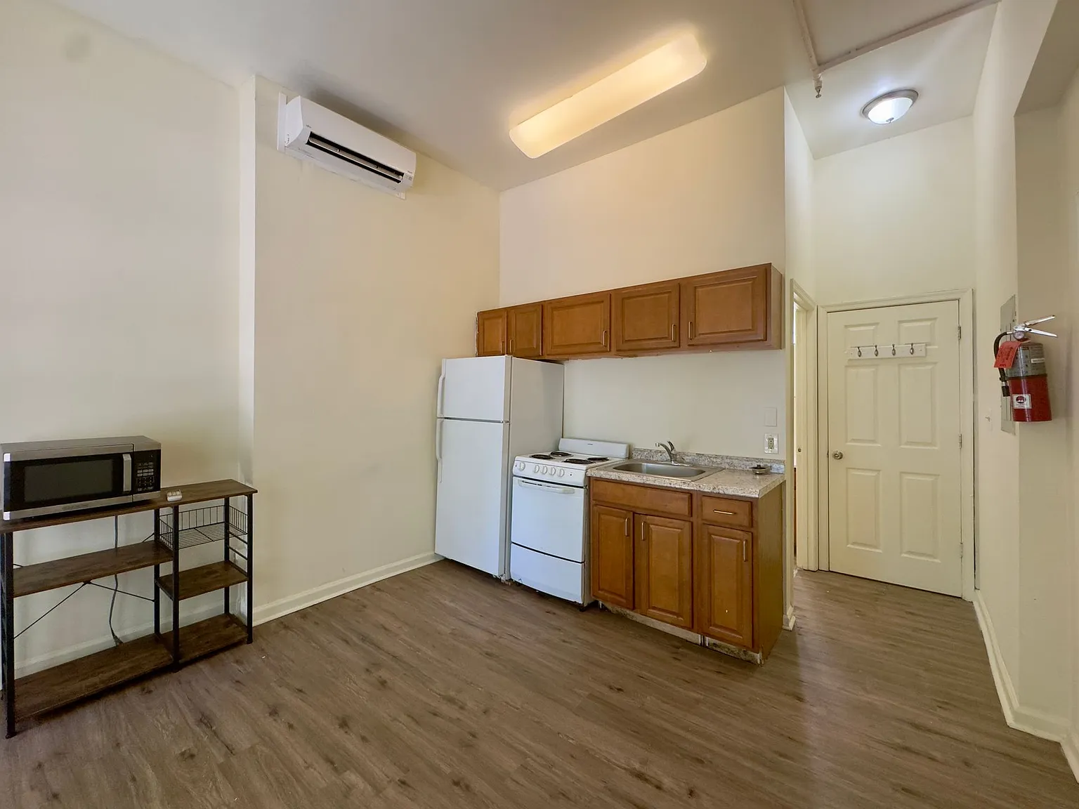 Apartment Units in Bolton Hill, Baltimore, MD! — Photo 2
