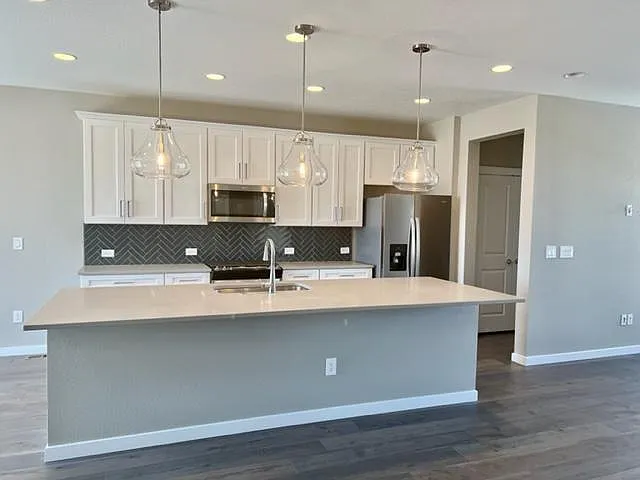 6053 Abby Hill Ln — Photo 2