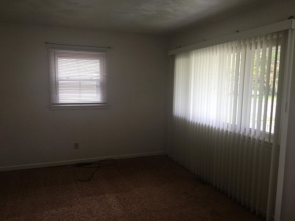 3rd image of 1415 Mellwood Ct