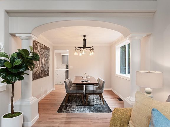 5th image of 5727 166th St NW