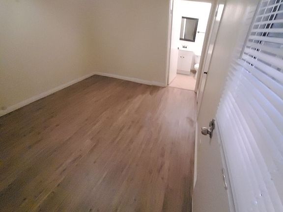 3rd image of 1916 E 6th St #6609757
