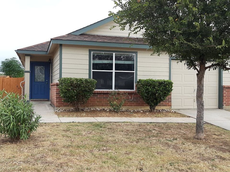 1st image of 1372 Falcon Dr