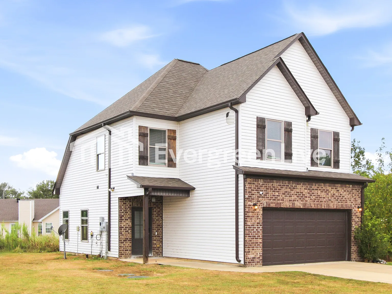 3 bed, 3.0 bath, 1268 sqft, $1,545 — Photo 2