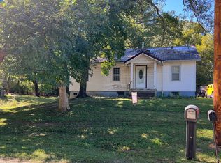 107 S Wood Ln, Hutsonville, IL 62433
