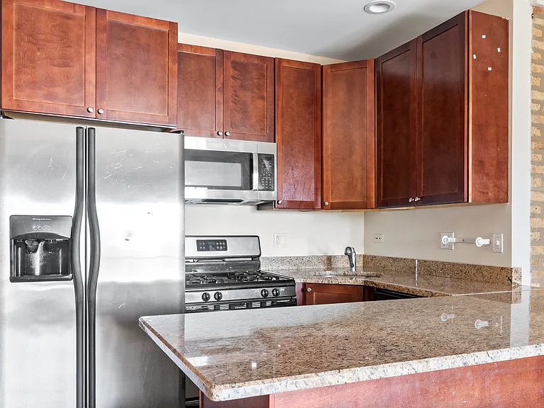 2820 W Arthur Ave #3 — Photo 10