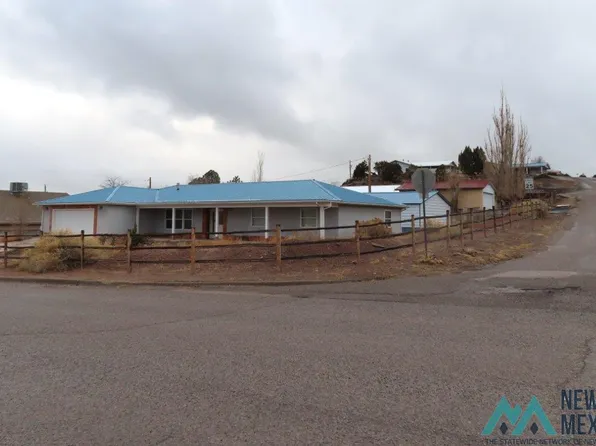 1325 N Thrid St, Grants, NM 87020