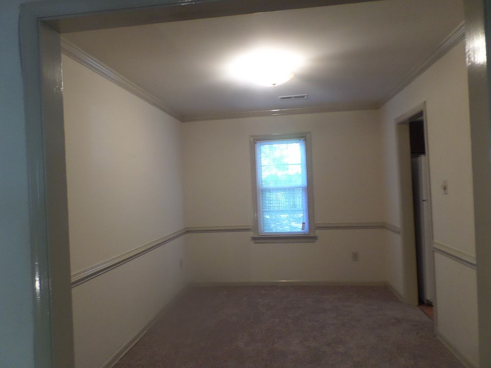 2nd image of 5525 Hempwood Pl
