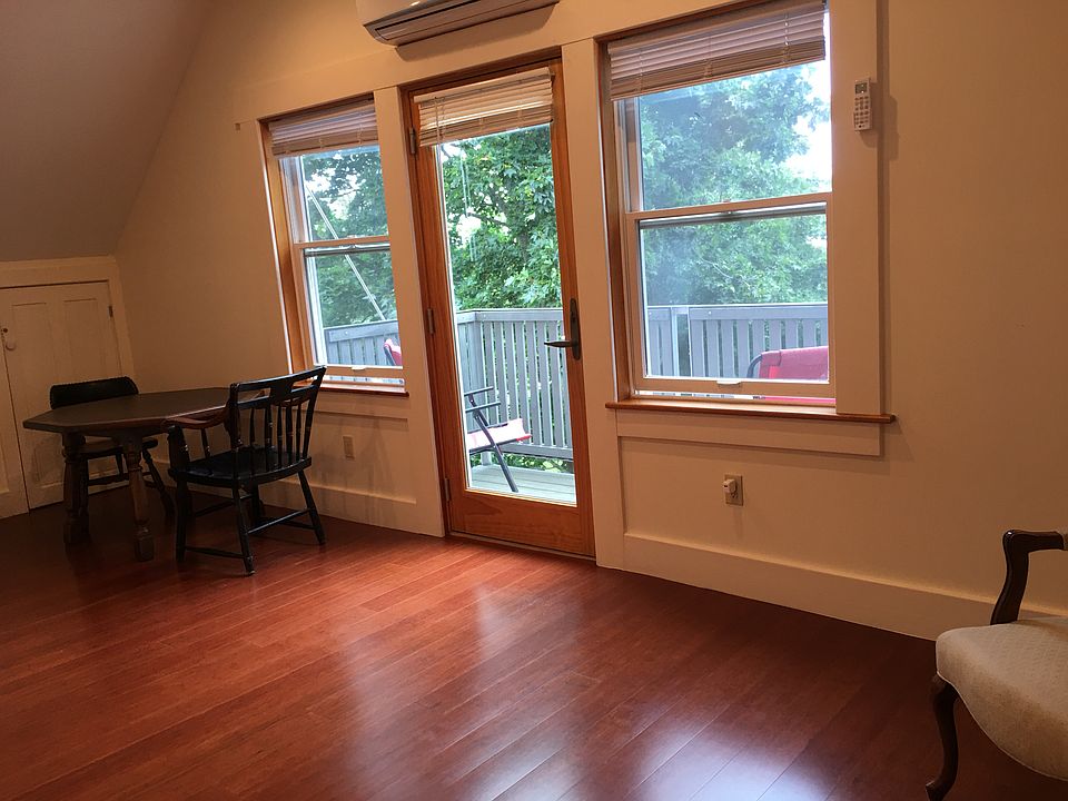 10 Laurel St Rockland ME Zillow