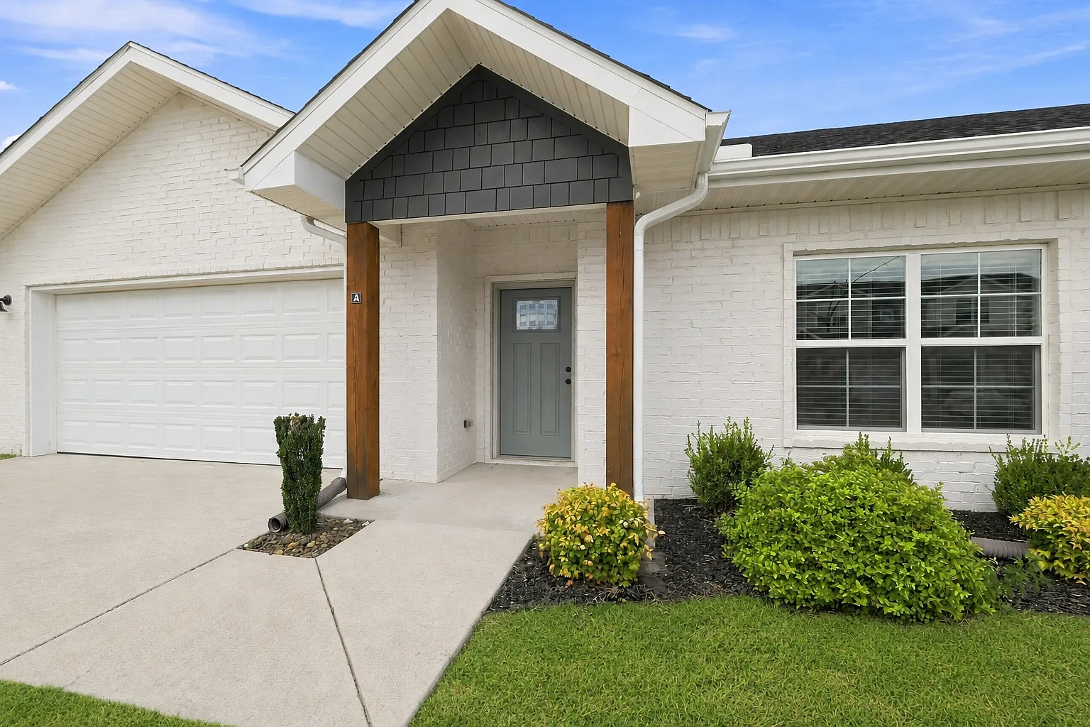 Sycamore Heights Townhome — Photo 3