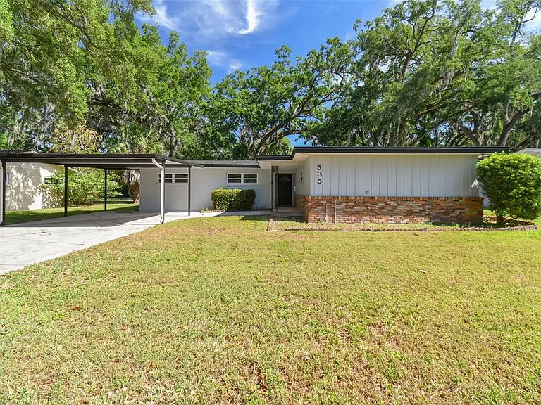 535 W Palmeden Dr — Photo 3