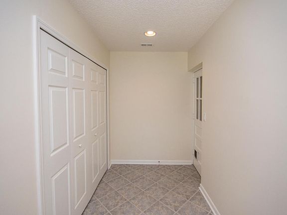 4th image of 5439 Coppedge Ave