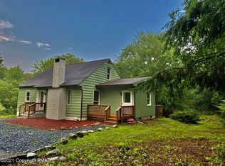 5408 Sengle Ln, Cresco, PA 18326