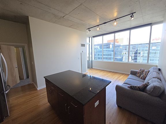 5th image of 1720 S Michigan Ave APT 1106