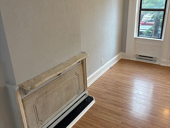4th image of 1625 Wallace St #1A