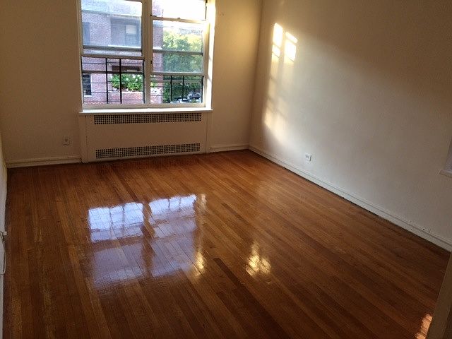 2nd image of 11114 76th Ave APT 410