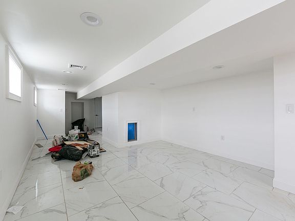 5th image of 1290 E 95th St