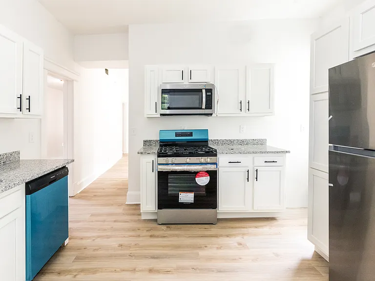 3319 Fairfield Ave #2 — Photo 5