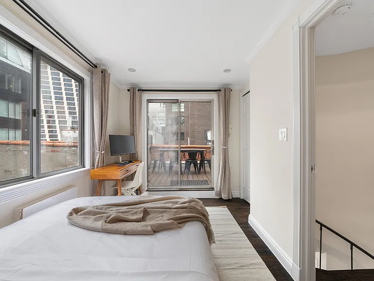 448 W 19th St #PHE — Photo 19