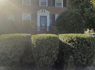 1717 Belle Haven Rd, Alexandria, VA 22307