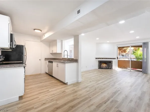 5251 Mission Carmel Ln APT 208, Las Vegas, NV 89107