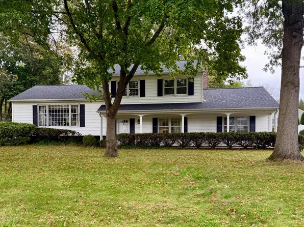 1702 S Crescent Blvd, Yardley, PA 19067