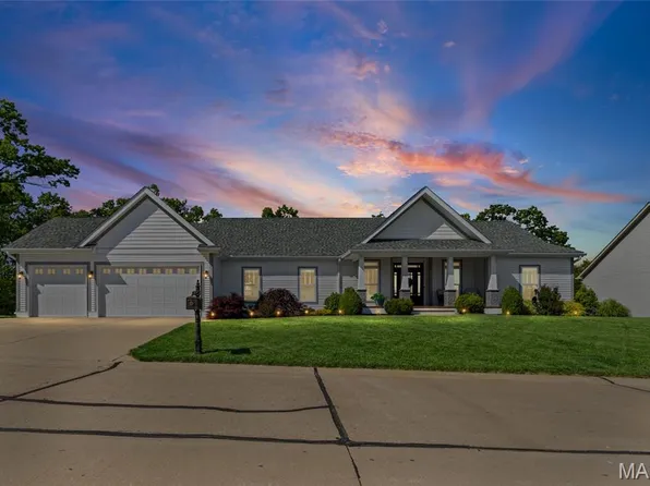 2270 Valleyview Dr, Barnhart, MO 63012