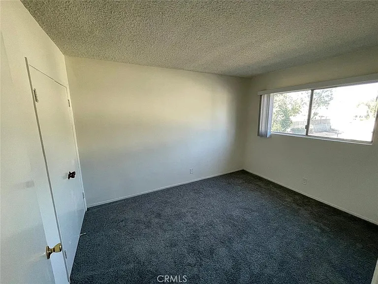 869 N Mallard St — Photo 12